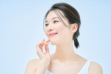 美容鍼は月一の施術でも効果が出る？町田のBIHADAが詳しく解説する内側からの美容法とは |BIHADAエステ＆美容鍼灸